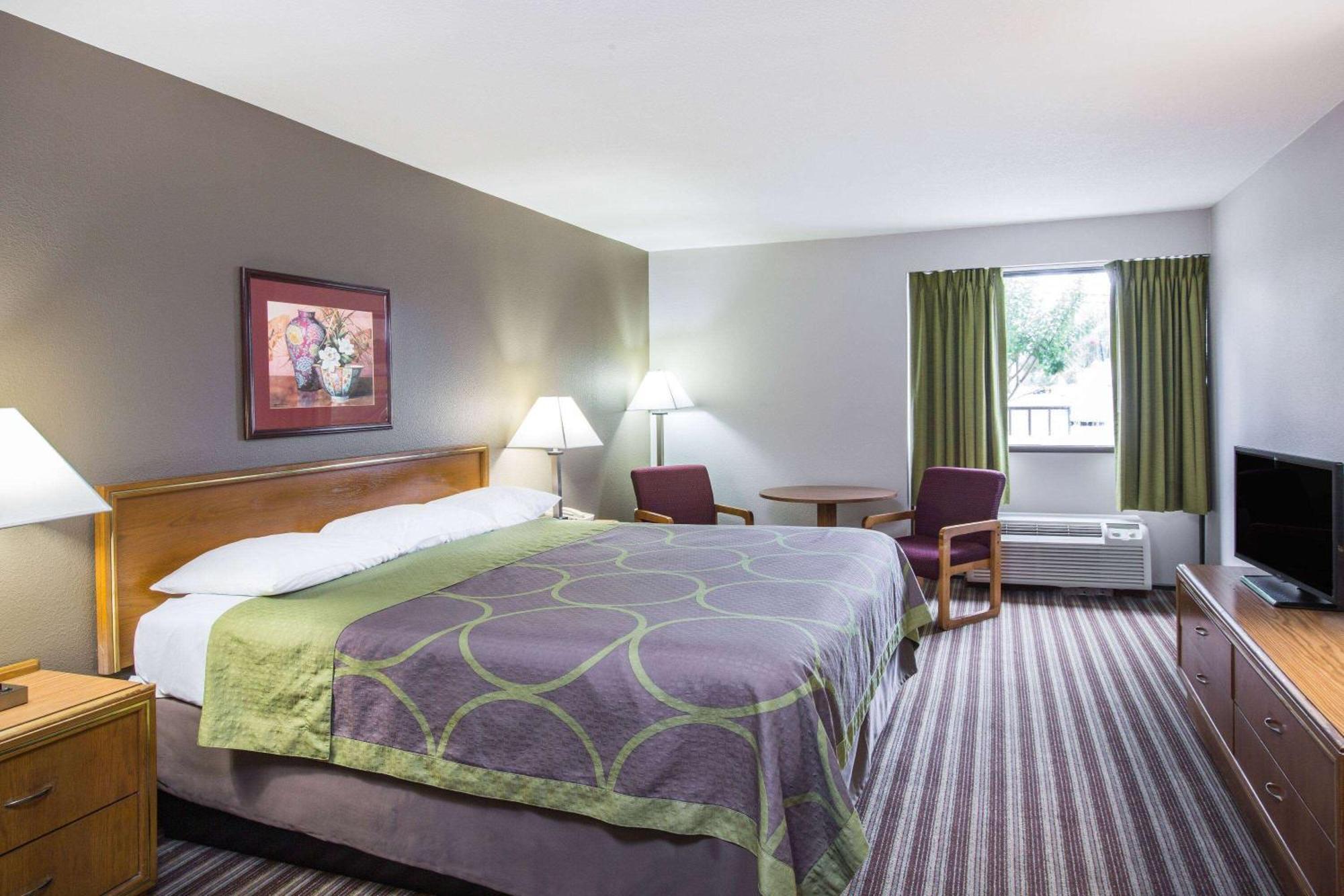 Hotel Super 8 By Wyndham Oxford Exteriér fotografie